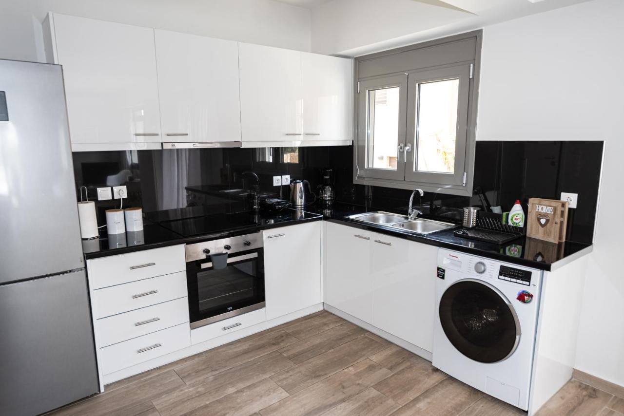 Design Apartment With Swimming Pool Near The Beach Athén Kültér fotó