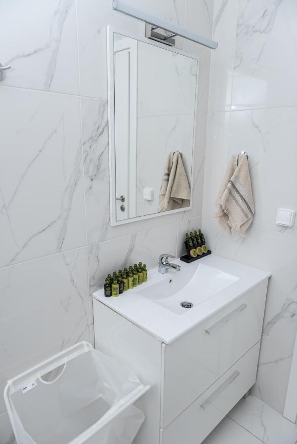 Design Apartment With Swimming Pool Near The Beach Athén Kültér fotó